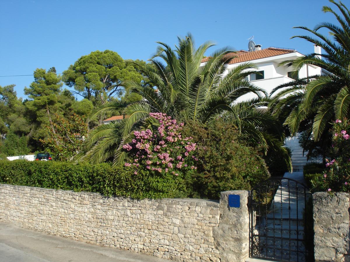 Villa Bunta Sutivan Exteriér fotografie