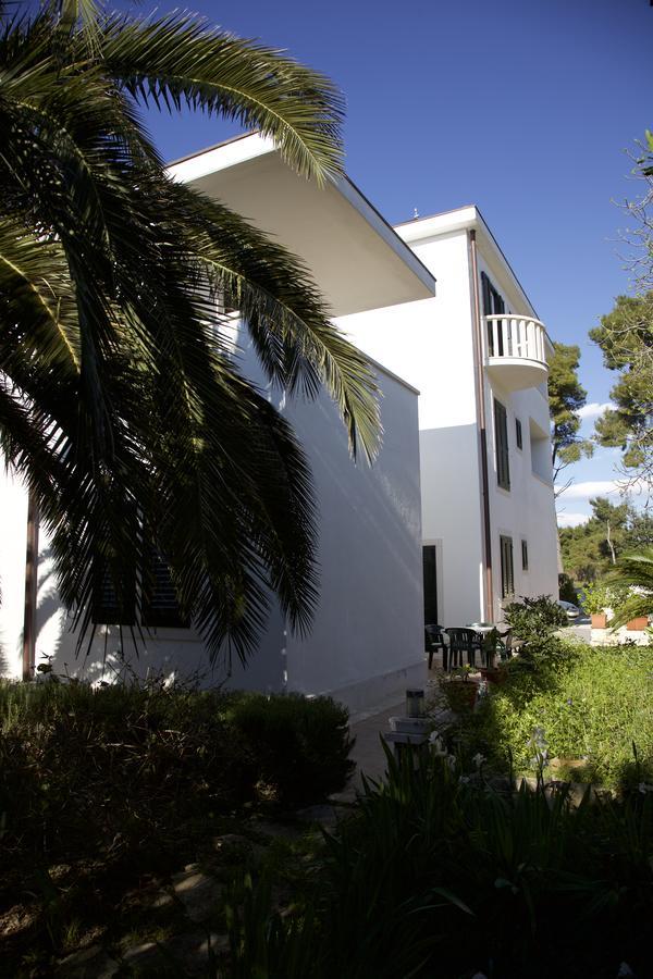 Villa Bunta Sutivan Exteriér fotografie